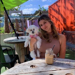 Meet your Posher, Olivia